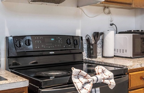 Glenbrook House | Stylish Gem - 2BR w Office and Secure Entry