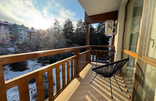 Shiligarnika Apartment | Stylish Getaway in Kosara Bansko Near Ski Lift by Flat Mаnager