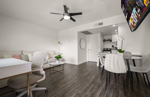 New Papago Parkway Apartment | Stylish Getaway Studio