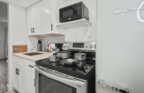New Papago Parkway Apartment | Stylish Getaway Studio