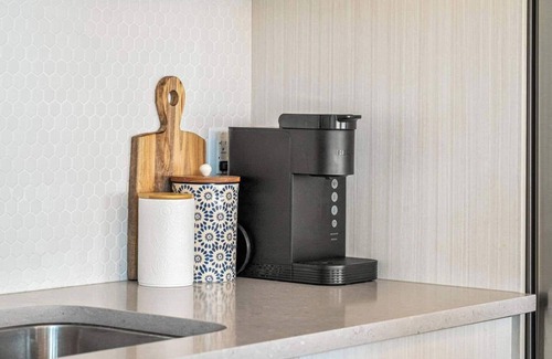 Whyte ave Condo | Stylish ground-floor suite steps from Whyte Ave, cafes, and river trails