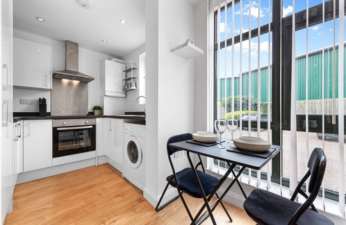 Hemel Hempstead Apartment | Stylish Ground Floor Apartment in Hertfordshire