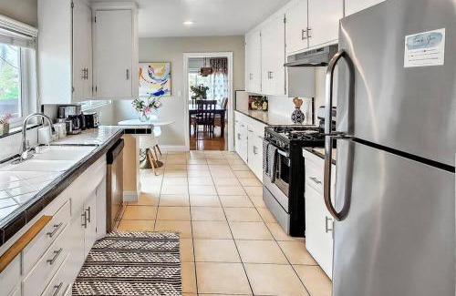 Washington Culver Apartment | Stylish Hm Near Beach, Restaurants & Parking CC A