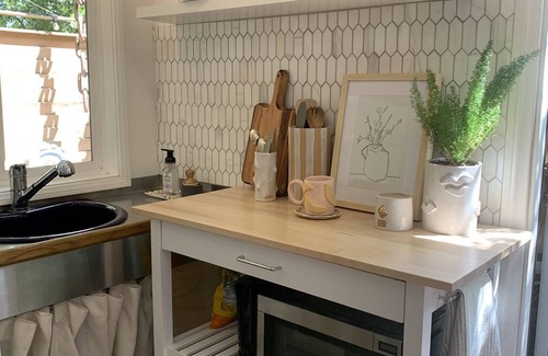 Hollywood Hills Apartment | Stylish Hollywood Retreat Cozy 1BR w/Private Patio, AC & Fast WiFi
