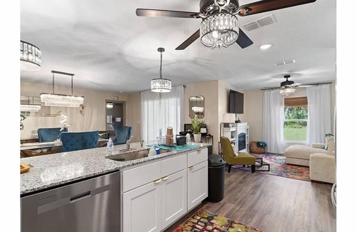 Brooksville House | Stylish Home Away From Home
