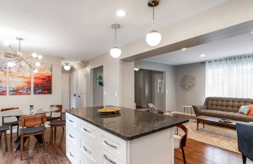 Rochester House | Stylish Home in Downtown Rochester