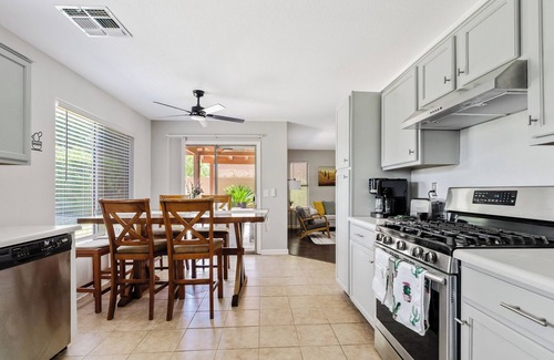 Gilbert Ranch House | Stylish Home in Prime Gilbert-walking to San Tan Village