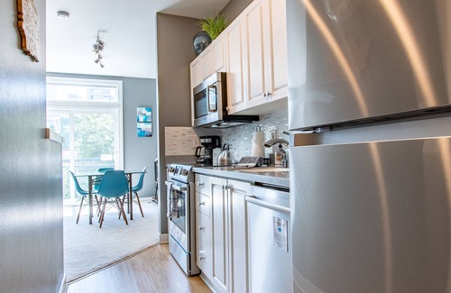 Belltown Condo | Stylish Home in the Heart of Seattle!