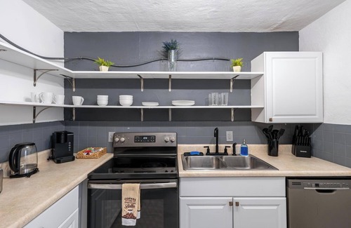 Poiciana Park II House | Stylish Home Near Beach, Downtown, and Airport. Pet Friendly!