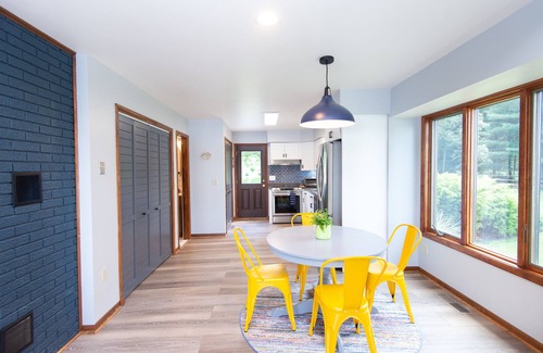 Bethlehem House | Stylish Home on the Choptank River (with Tidal Beach)