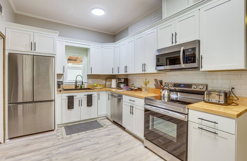 Northport House | Stylish Home w/Pool, 5 Mi to Bryant-Denny Stadium