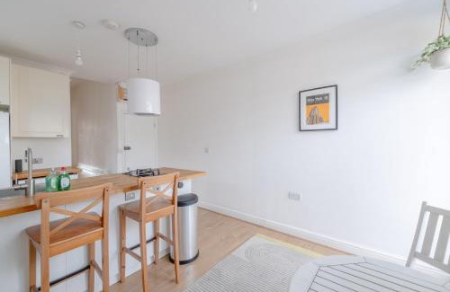 Hoe Street Apartment | Stylish & Homely 1BD Flat - Walthamstow!