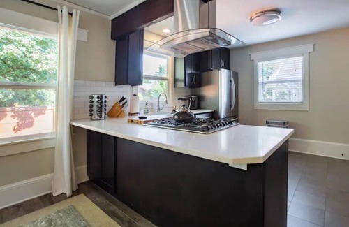 Mississippi District House | Stylish House, Mississippi Neighborhood