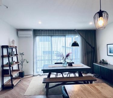 Pakuranga Apartment | Stylish Industrial Holiday House in Pakuranga Free Wifi Netflix