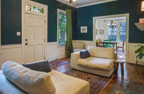 Greater Belhaven House | Stylish Jackson Home: Walk to Dining & Shops!