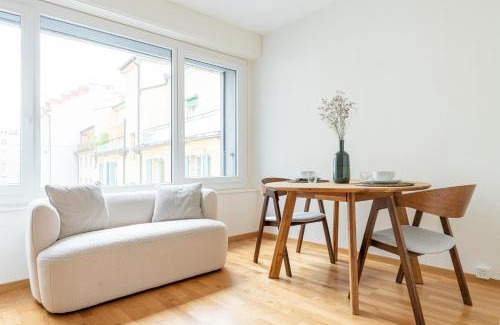 Eaux-Vives Vollandes Apartment | Stylish Lakeside Studio