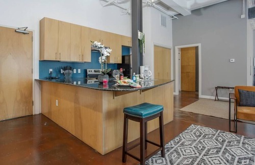 Downtown Fort Worth Apartment | Stylish Loft in Heart of Downtown Fort Worth