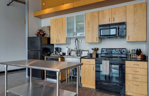 Edgehill Apartment | Stylish Loft Near Downtown Nashville!
