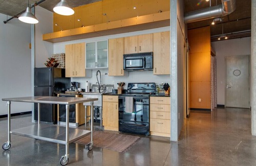 Edgehill Apartment | Stylish Loft Near Downtown Nashville!