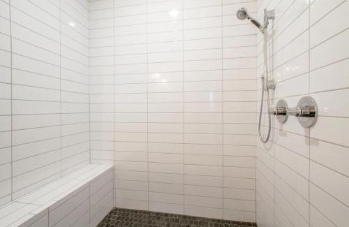 Hillsboro West End House | Stylish Luxury Private Rooftop Space Hillsboro