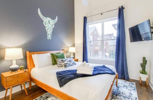 Hillsboro West End House | Stylish Luxury Private Rooftop Space Hillsboro