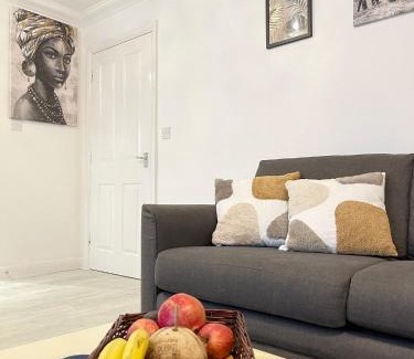 Alibon Apartment | Stylish Madison Apartment