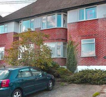 Maidstone Apartment | Stylish Maisonette near the heath with Free parking & Wi-Fi