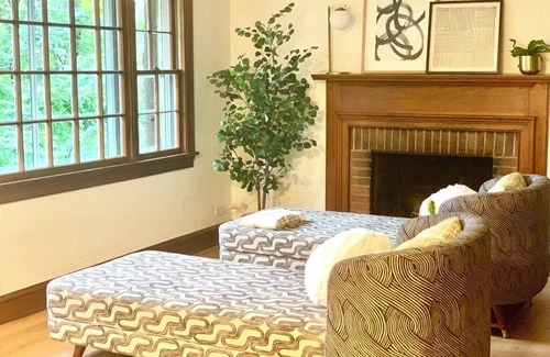 Fry's Spring House | Stylish mid-century house walking distance to UVA with fireplace and sunset view