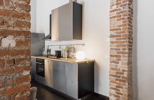 Milan Apartment | Stylish Milanese Studio - Milan