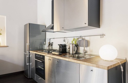 Milan Apartment | Stylish Milanese Studio - Milan