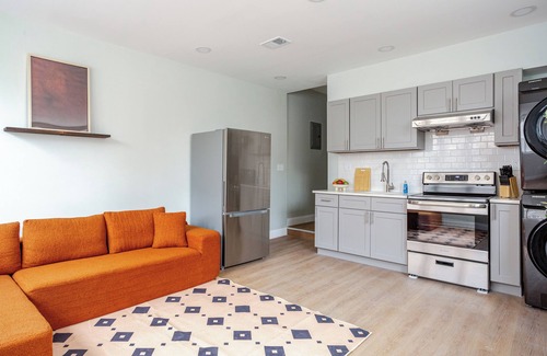 East Passyunk Crossing Apartment | Stylish Minimalist Stay in City Center