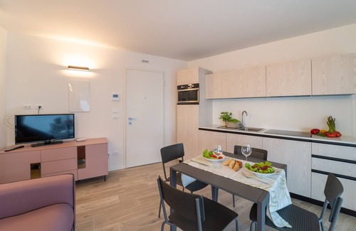 Lignano Sabbiadoro Apartment | Stylish Modern Apartment Near Lignano City Center