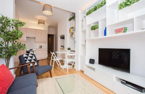 Harlesden House | Stylish & Modern 3 Bed Flat in NW London with Garden