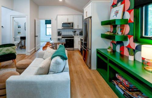 12 South House | Stylish Modern Bungalow in Nashville's 12 South