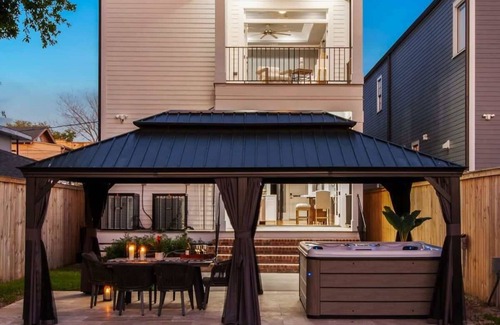McDonough House | Stylish Modern Home | Hot Tub & Pergola