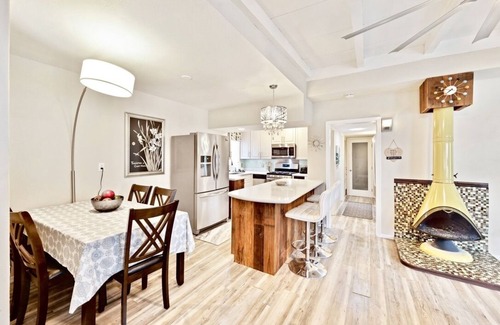 Chino Canyon Apartment | Stylish & Modern Palm Springs Getaway by Downtown!