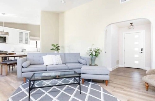 Arroyo Grande House | Stylish & Modern Private Getaway in Grover Beach!