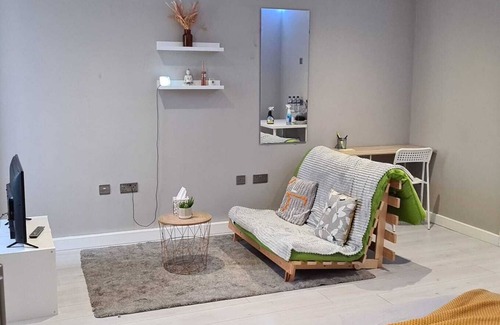 Burnley Apartment | Stylish & modern studio in Burnley