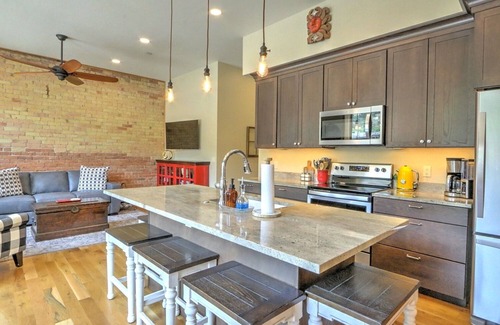 Glenwood Springs Apartment | Stylish, modern downtown retreat, Unbeatable location w/historic downtown views
