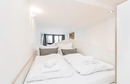 Mitte Apartment | Stylish New Cube Loft II by Berlin-Wall-Apartments
