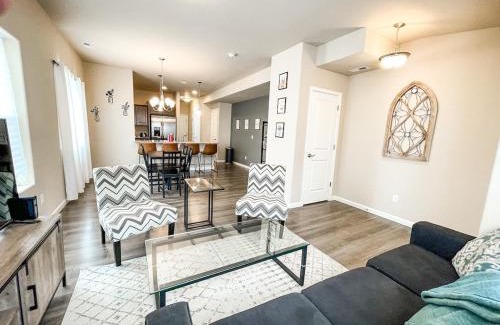 Central Colorado Springs House | Stylish new home close to downtown