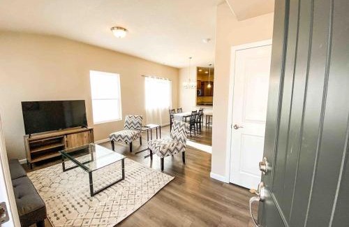Central Colorado Springs House | Stylish new home close to downtown