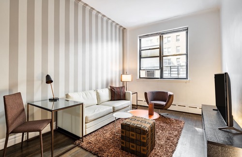Upper West Side Apartment | Stylish One Bedroom Near Central Park