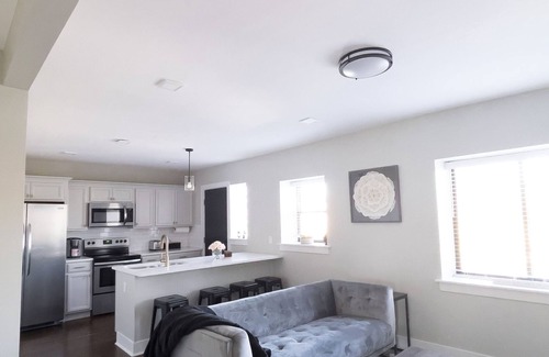 East Walnut HIlls Apartment | Stylish One Bedroom Unit