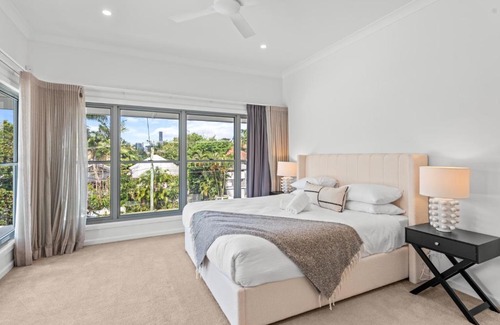 Paddington House | Stylish Paddington Home with Outdoor Oasis