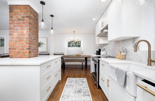 Plymouth House | Stylish Plymouth Home with BRAND NEW Hot Tub! Walkable to Downtown Plymouth!