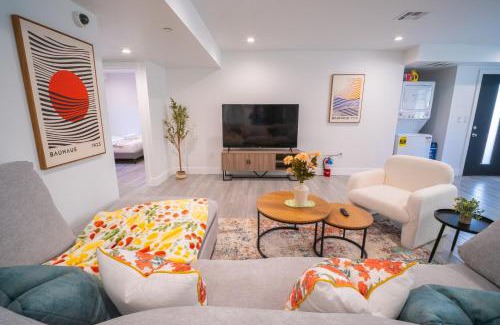 Downtown Los Angeles House | Stylish Private Ensuite Room near USC