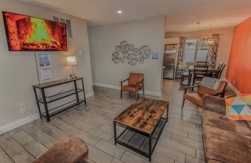 West University House | Stylish Reno Retreat with King Beds Near Casino & Rodeo