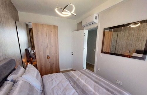 Bahcelievler Apartment | Stylish Residence With Swimming Pool