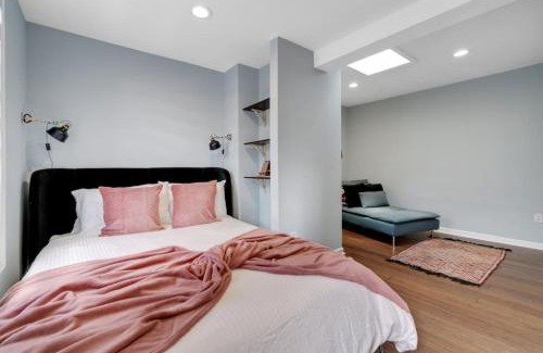 Fishtown House | Stylish Rowhome-Fishtown-Near Shops